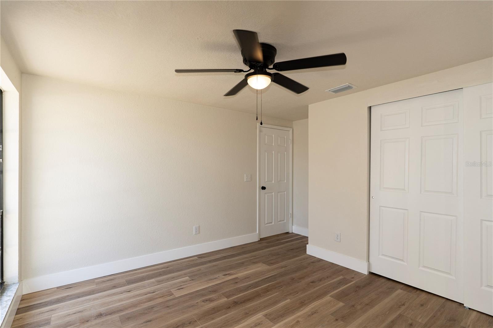 9501 CAMDEN HILL CT, TAMPA, FL, 33615