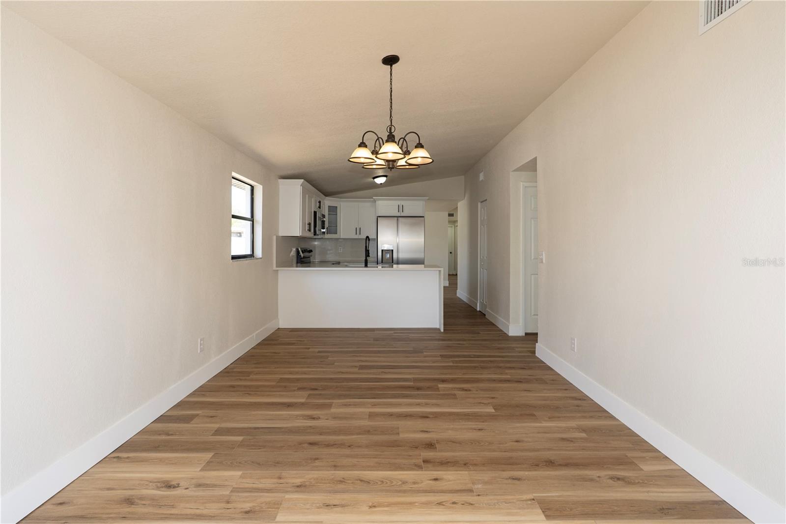 9501 CAMDEN HILL CT, TAMPA, FL, 33615