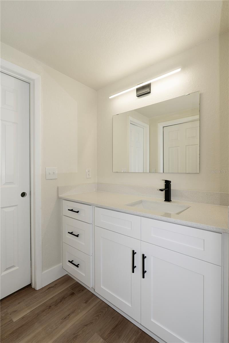 9501 CAMDEN HILL CT, TAMPA, FL, 33615
