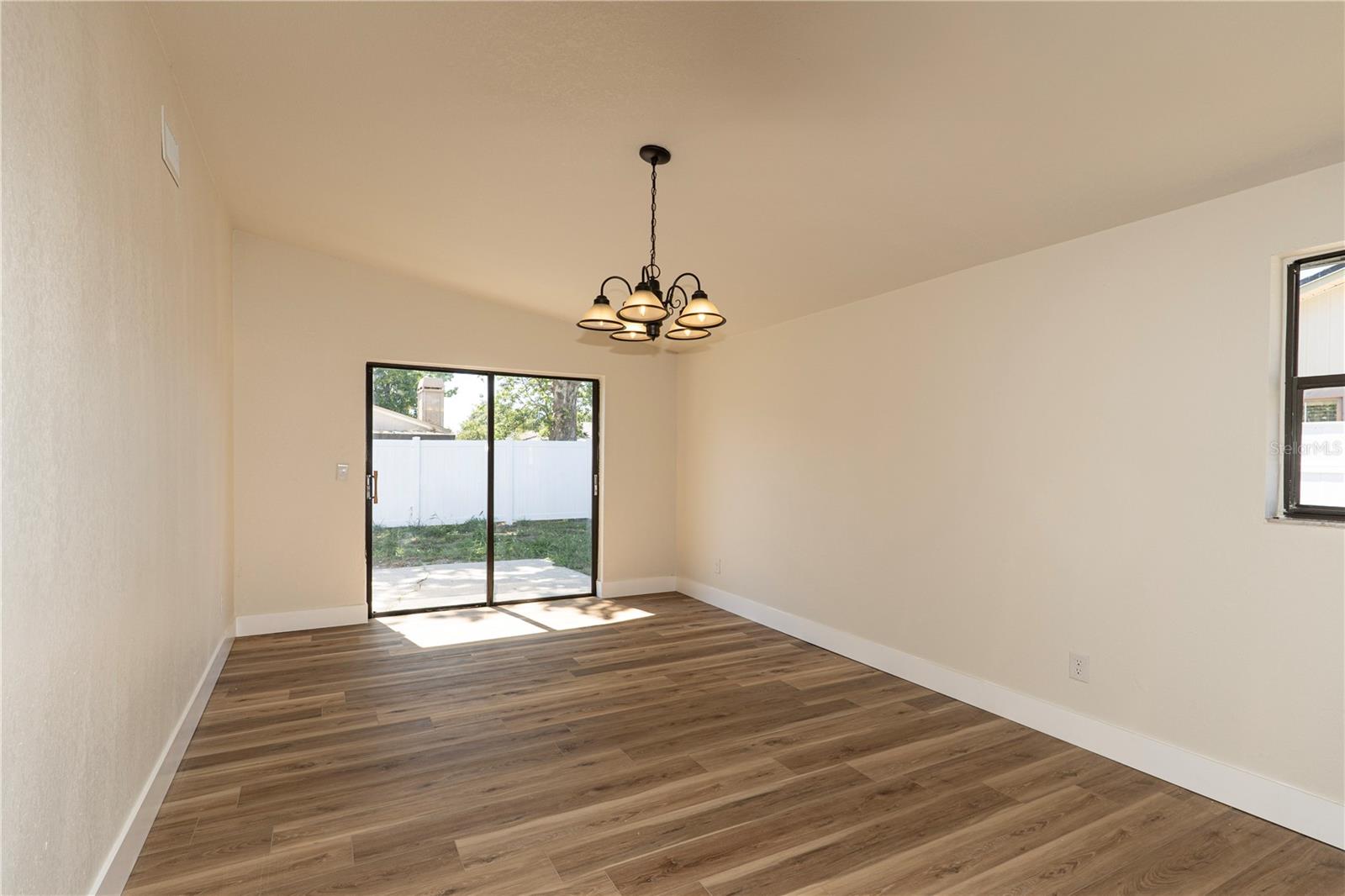 9501 CAMDEN HILL CT, TAMPA, FL, 33615