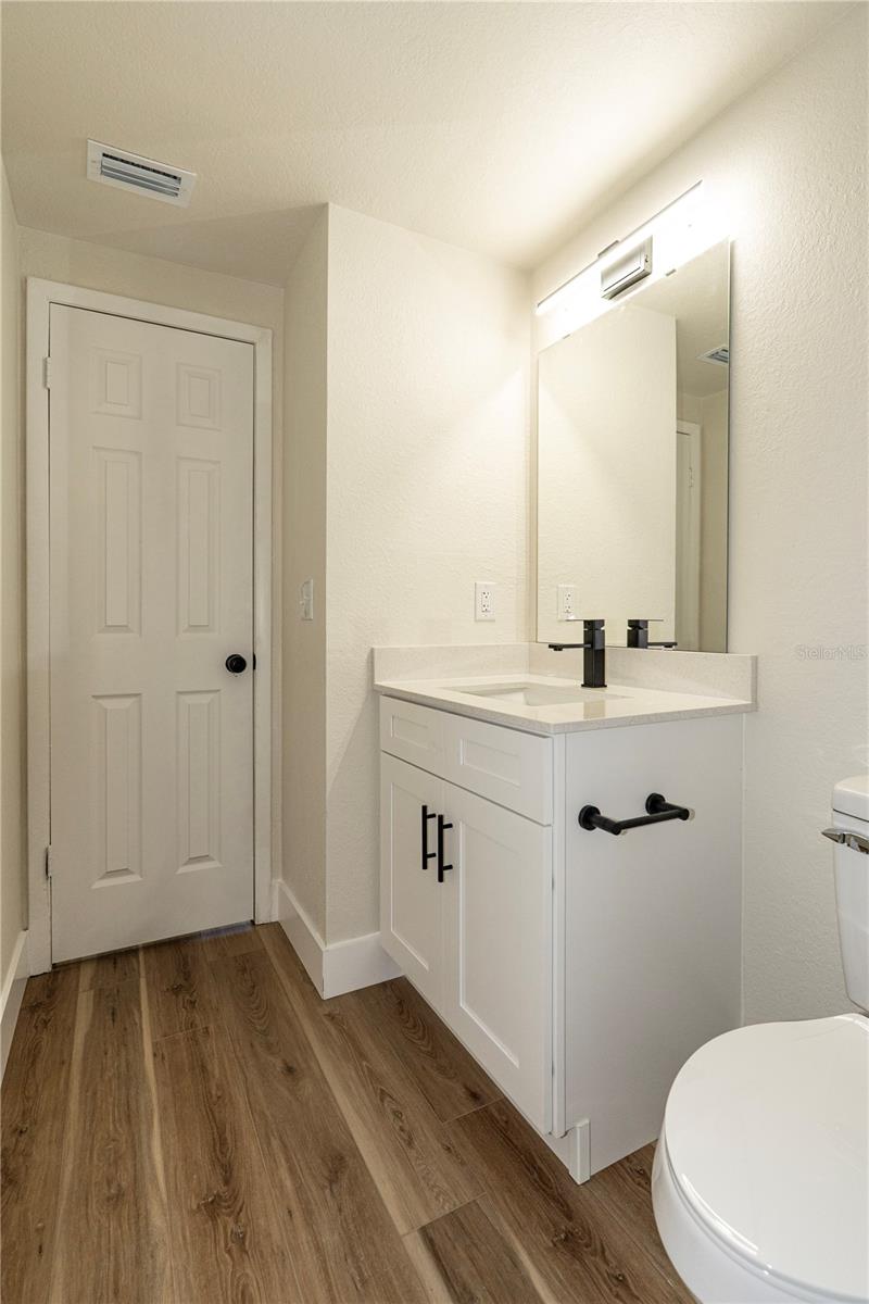 9501 CAMDEN HILL CT, TAMPA, FL, 33615
