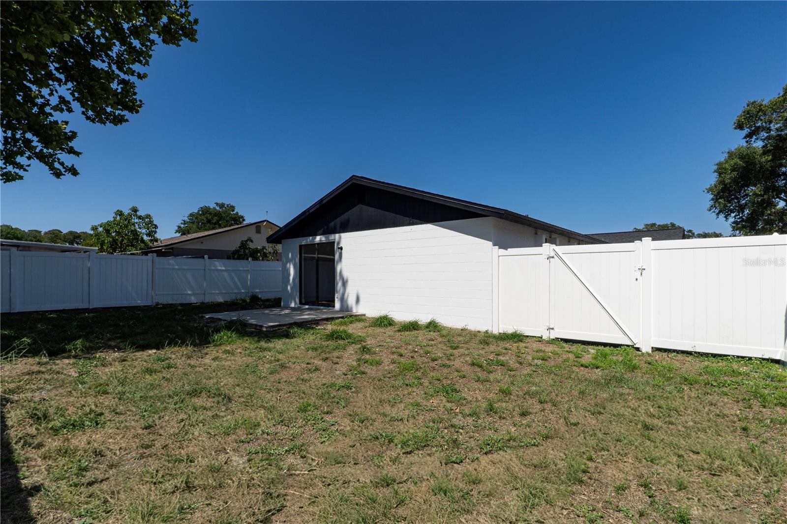 9501 CAMDEN HILL CT, TAMPA, FL, 33615