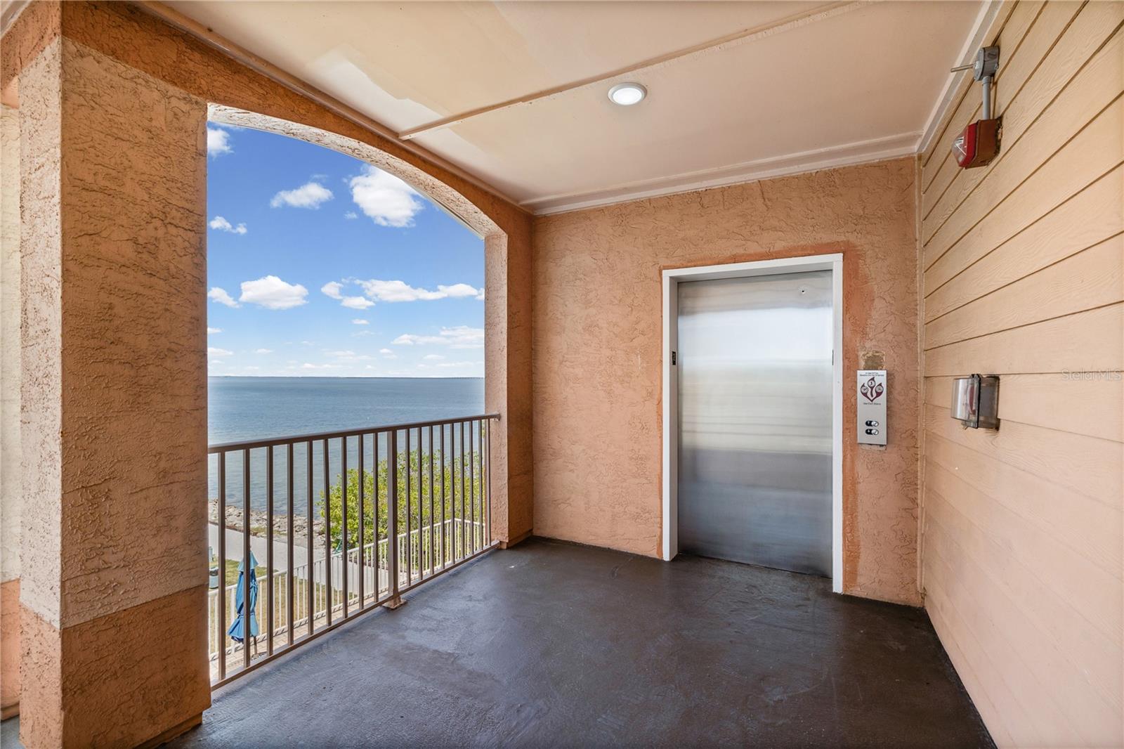 5000 CULBREATH KEY WAY #9-216, TAMPA, FL, 33611