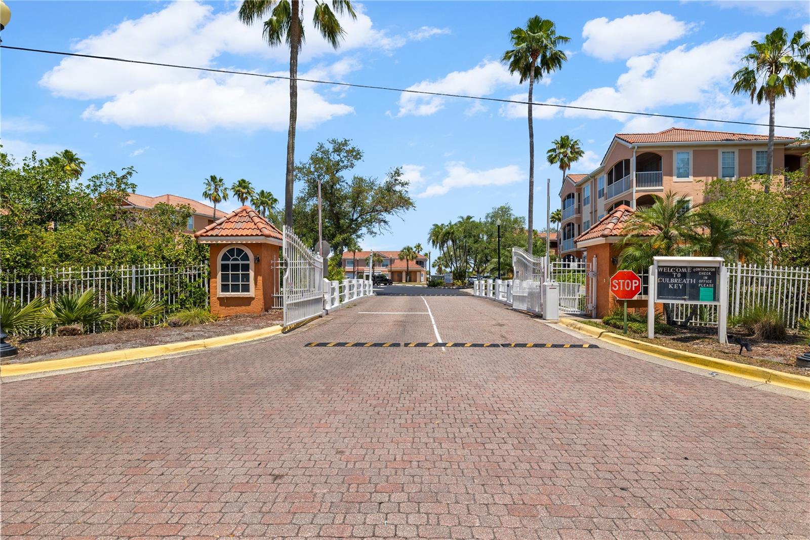 5000 CULBREATH KEY WAY #9-216, TAMPA, FL, 33611