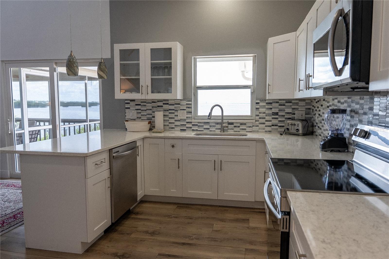2424 BAY DR #2424/2426, BRADENTON, FL, 34207