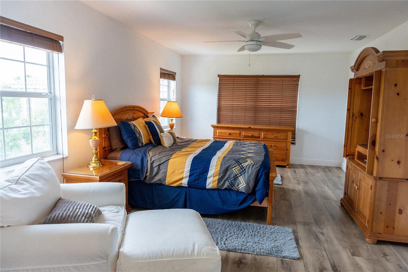 2424 BAY DR #2424/2426, BRADENTON, FL, 34207