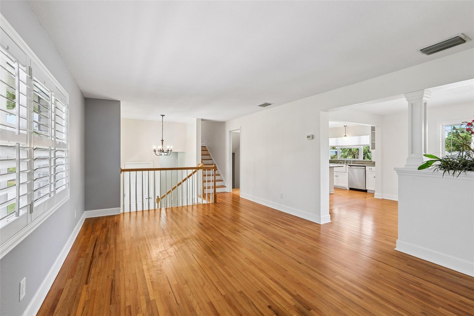 6827 TEQUESTA DR, SEMINOLE, FL, 33777