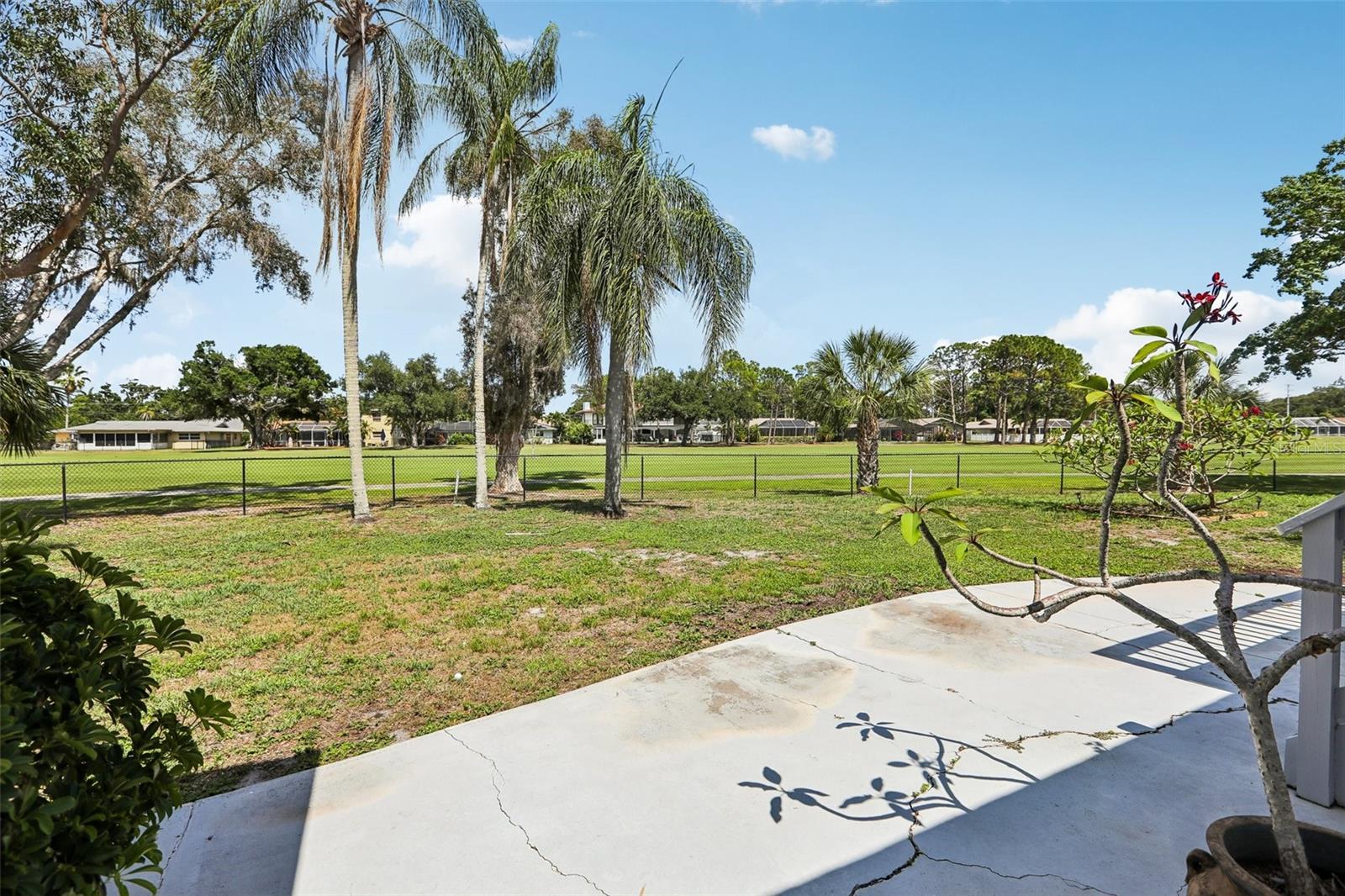 6827 TEQUESTA DR, SEMINOLE, FL, 33777
