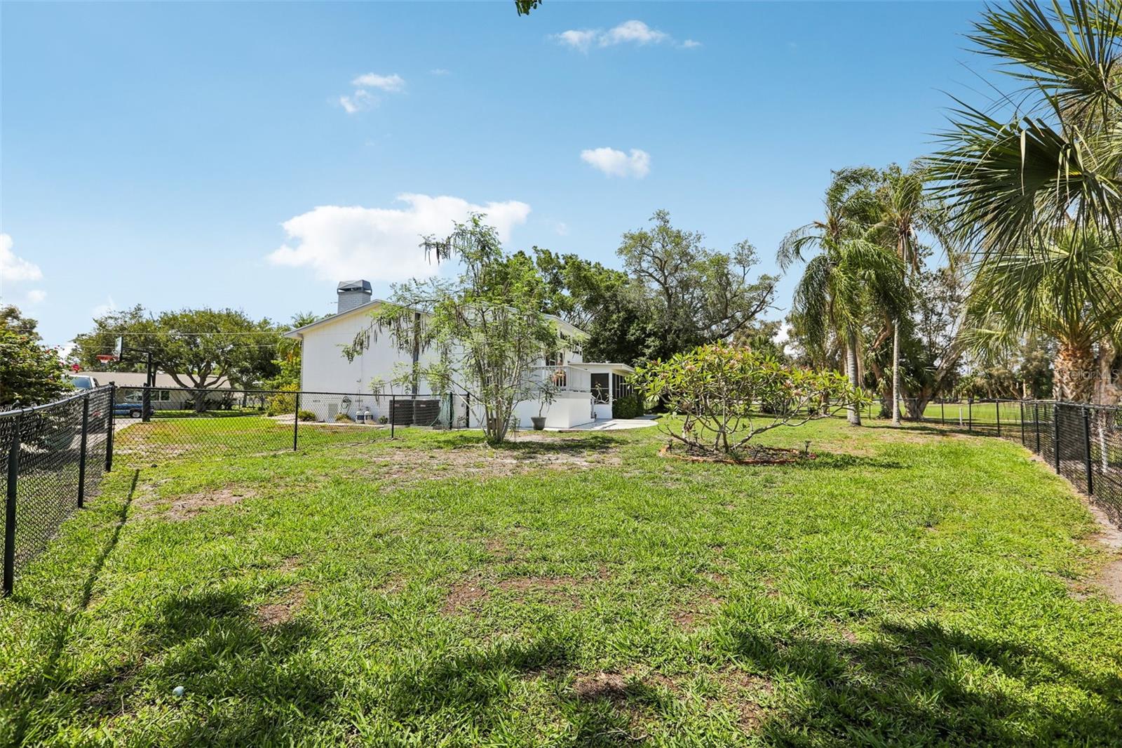 6827 TEQUESTA DR, SEMINOLE, FL, 33777
