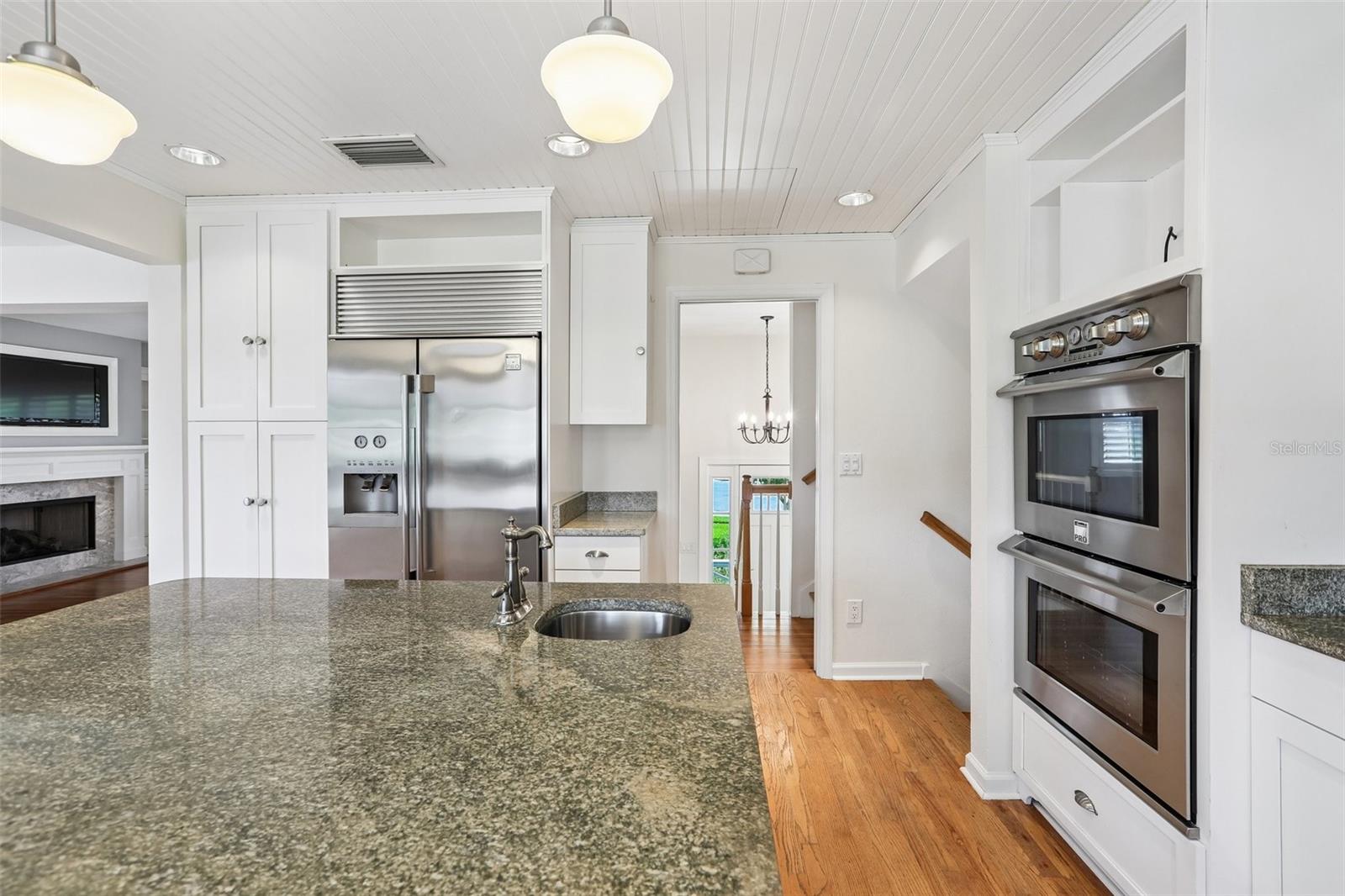 6827 TEQUESTA DR, SEMINOLE, FL, 33777