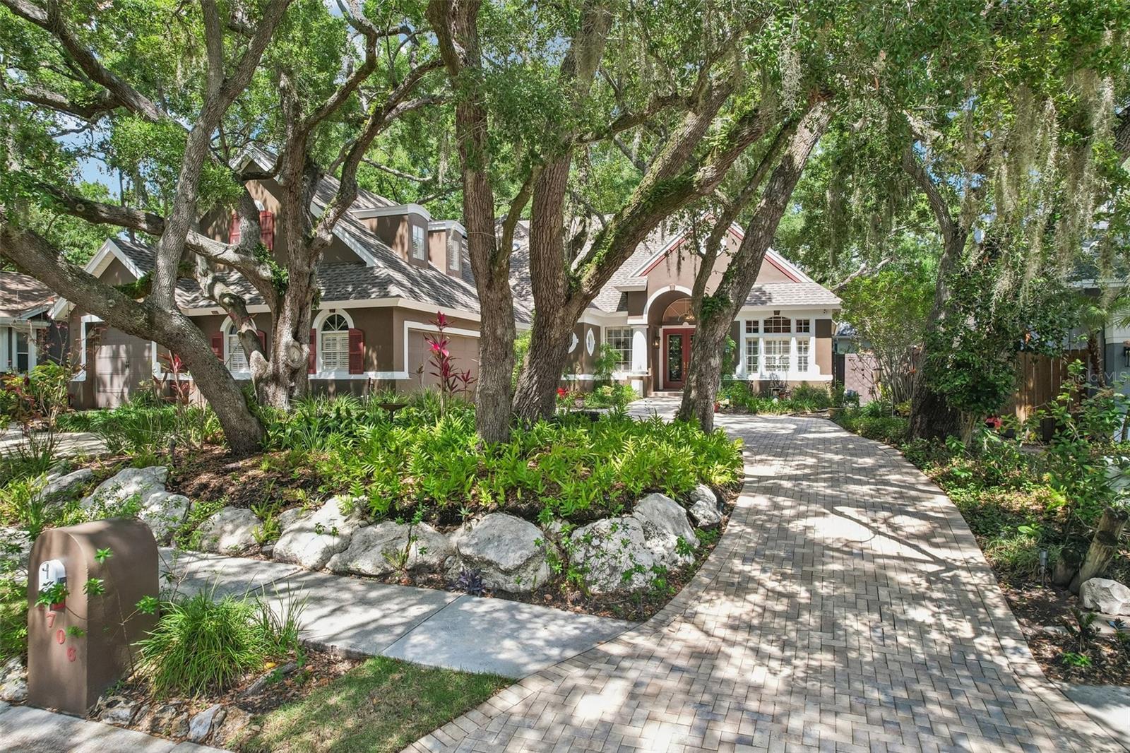 1706 COUNTRY TRAILS DR, SAFETY HARBOR, FL, 34695
