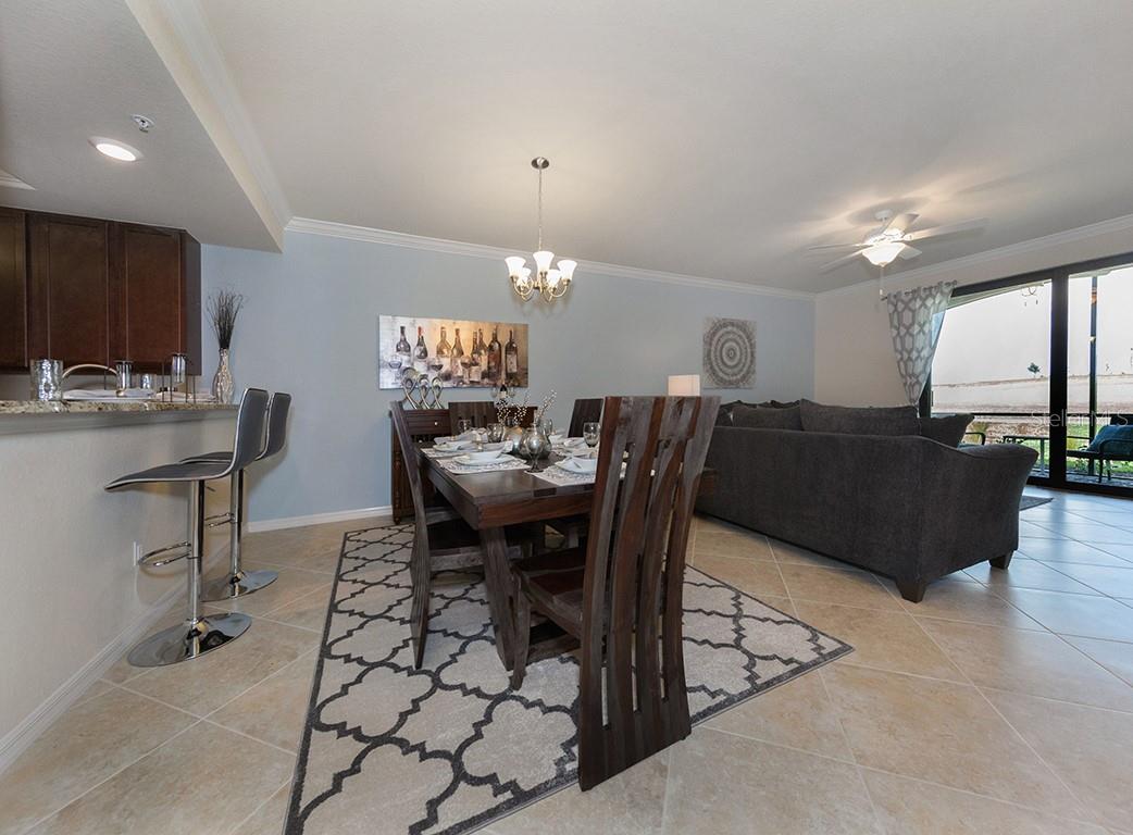 5528 PALMER CIR #105, LAKEWOOD RANCH, FL, 34211