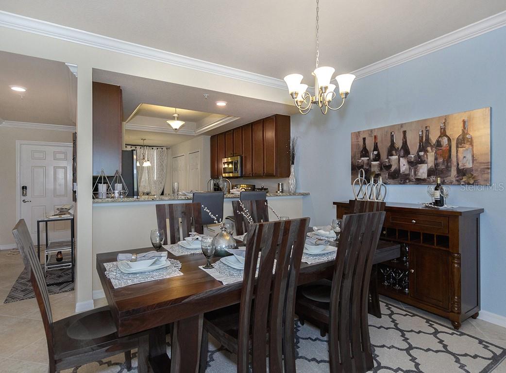 5528 PALMER CIR #105, LAKEWOOD RANCH, FL, 34211