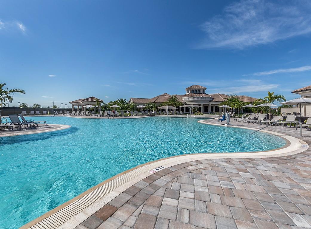 5528 PALMER CIR #105, LAKEWOOD RANCH, FL, 34211