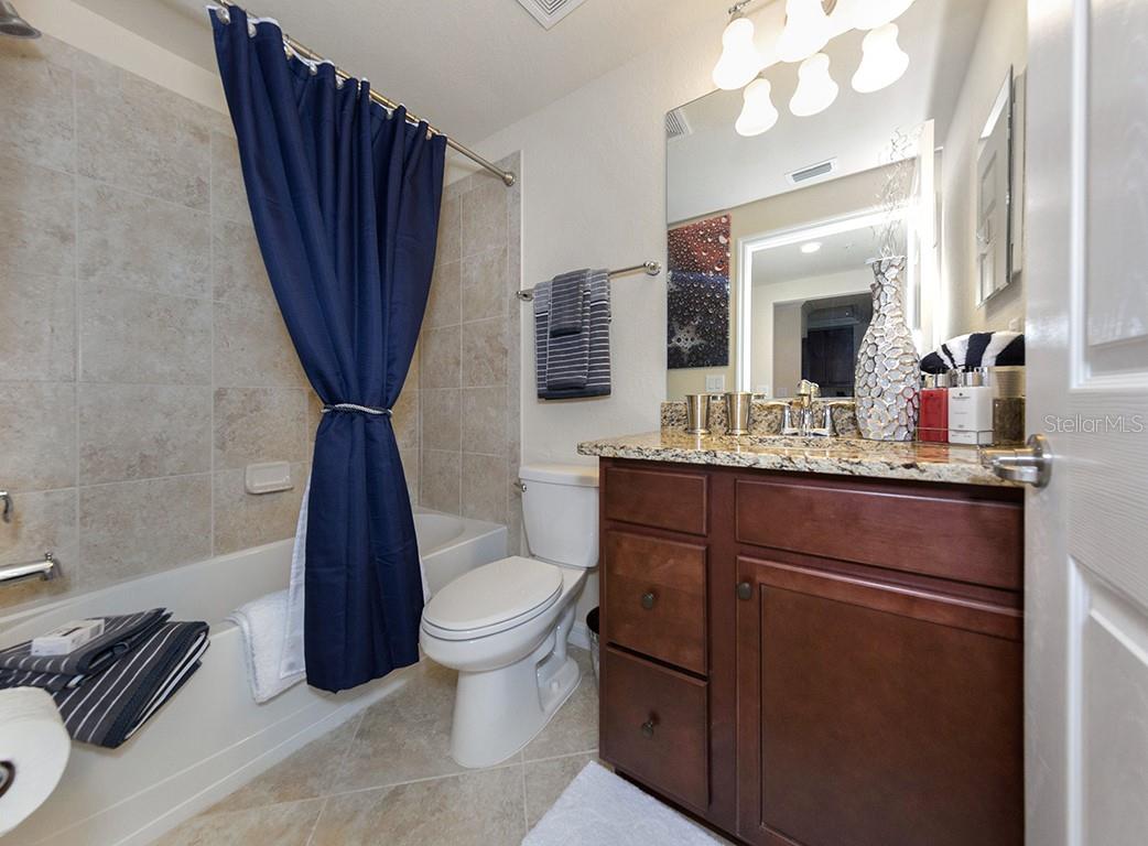 5528 PALMER CIR #105, LAKEWOOD RANCH, FL, 34211