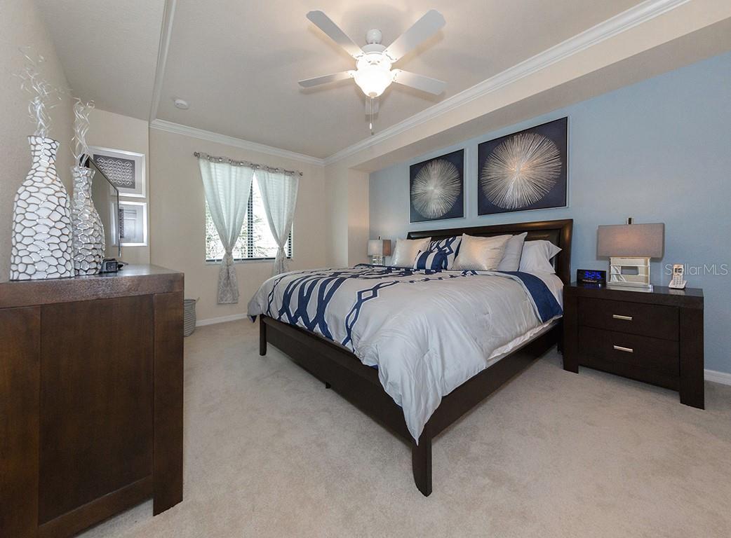 5528 PALMER CIR #105, LAKEWOOD RANCH, FL, 34211