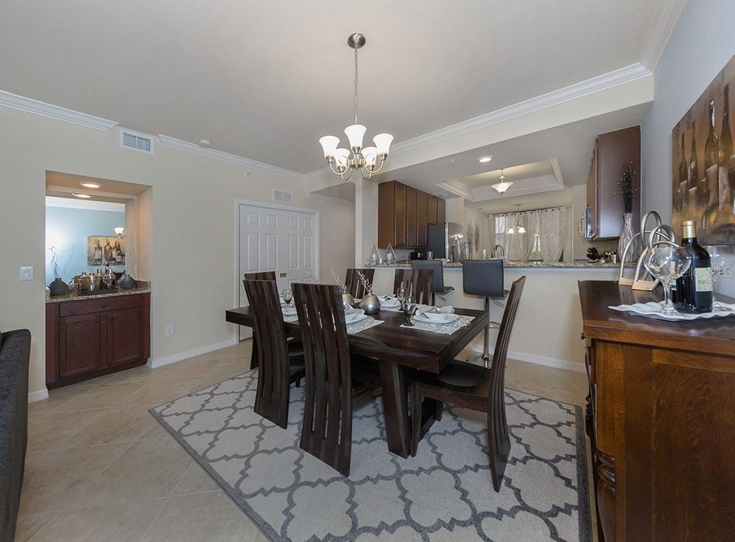 5528 PALMER CIR #105, LAKEWOOD RANCH, FL, 34211