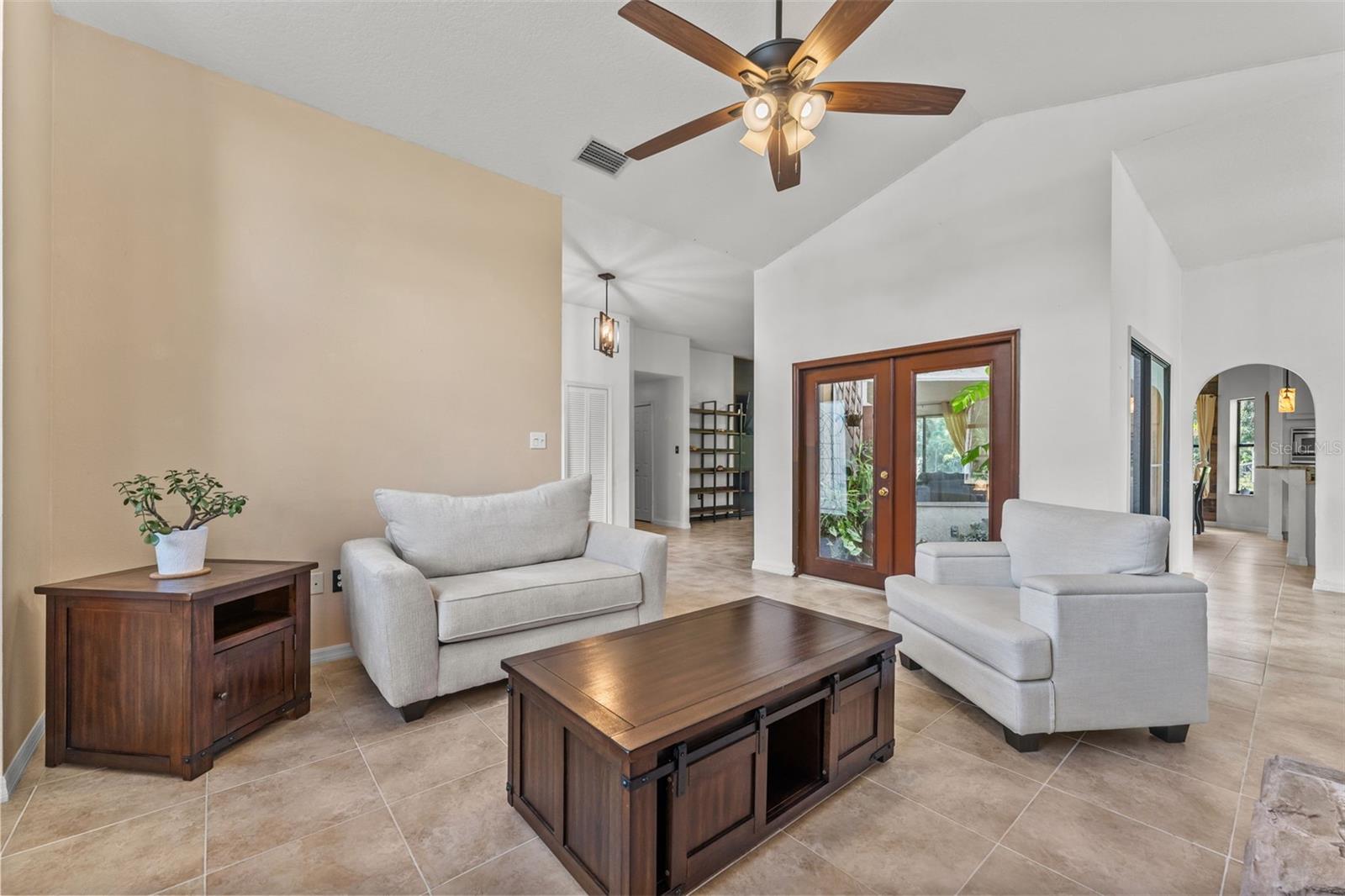 5560 BOB WHITE TRL, MIMS, FL, 32754
