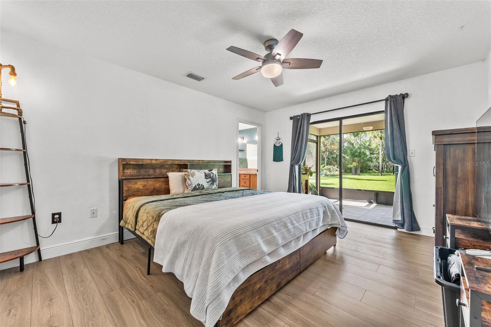5560 BOB WHITE TRL, MIMS, FL, 32754