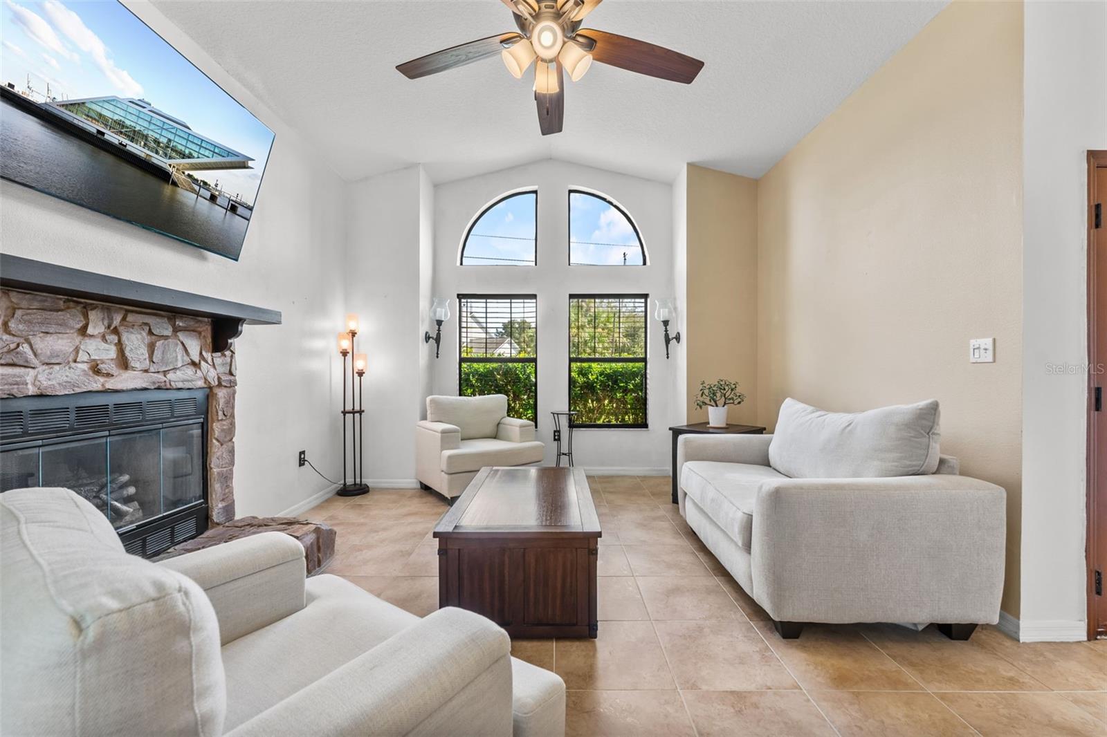 5560 BOB WHITE TRL, MIMS, FL, 32754