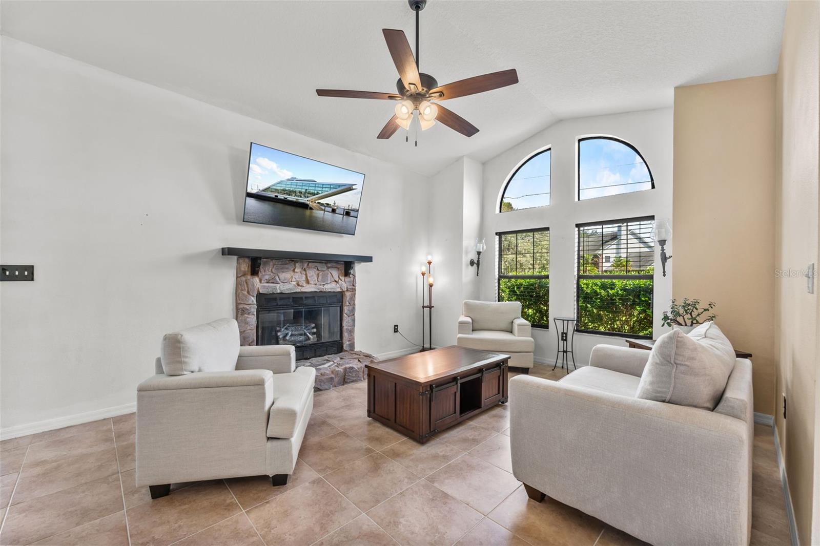 5560 BOB WHITE TRL, MIMS, FL, 32754