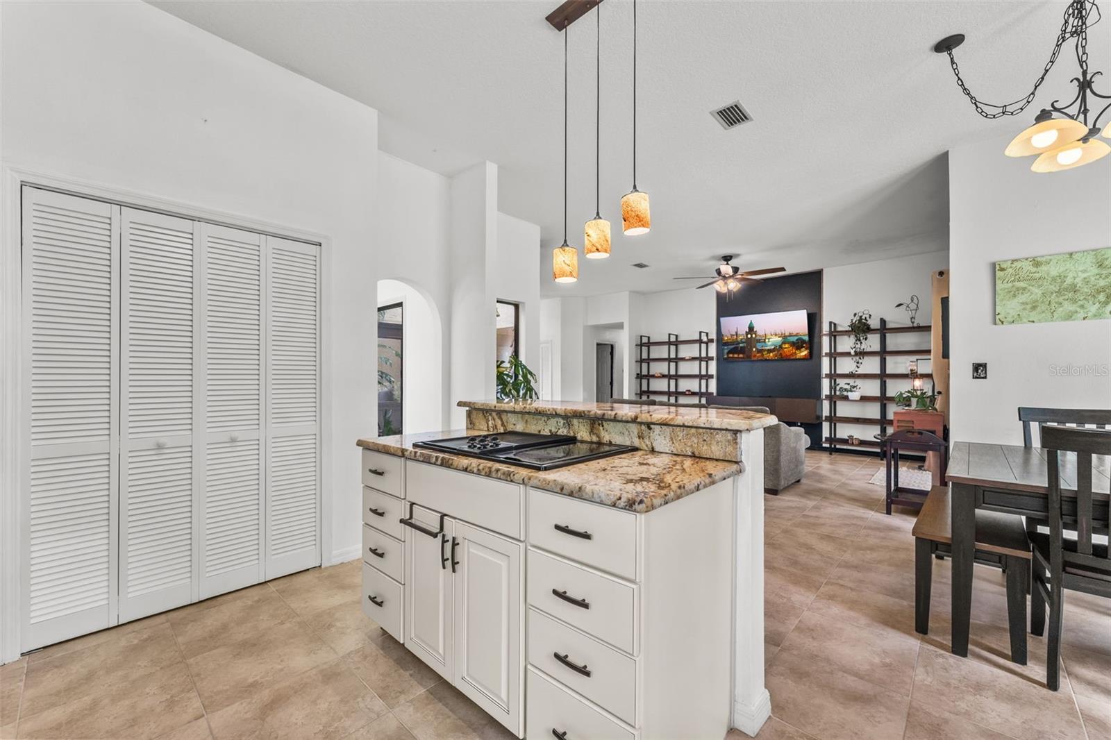 5560 BOB WHITE TRL, MIMS, FL, 32754