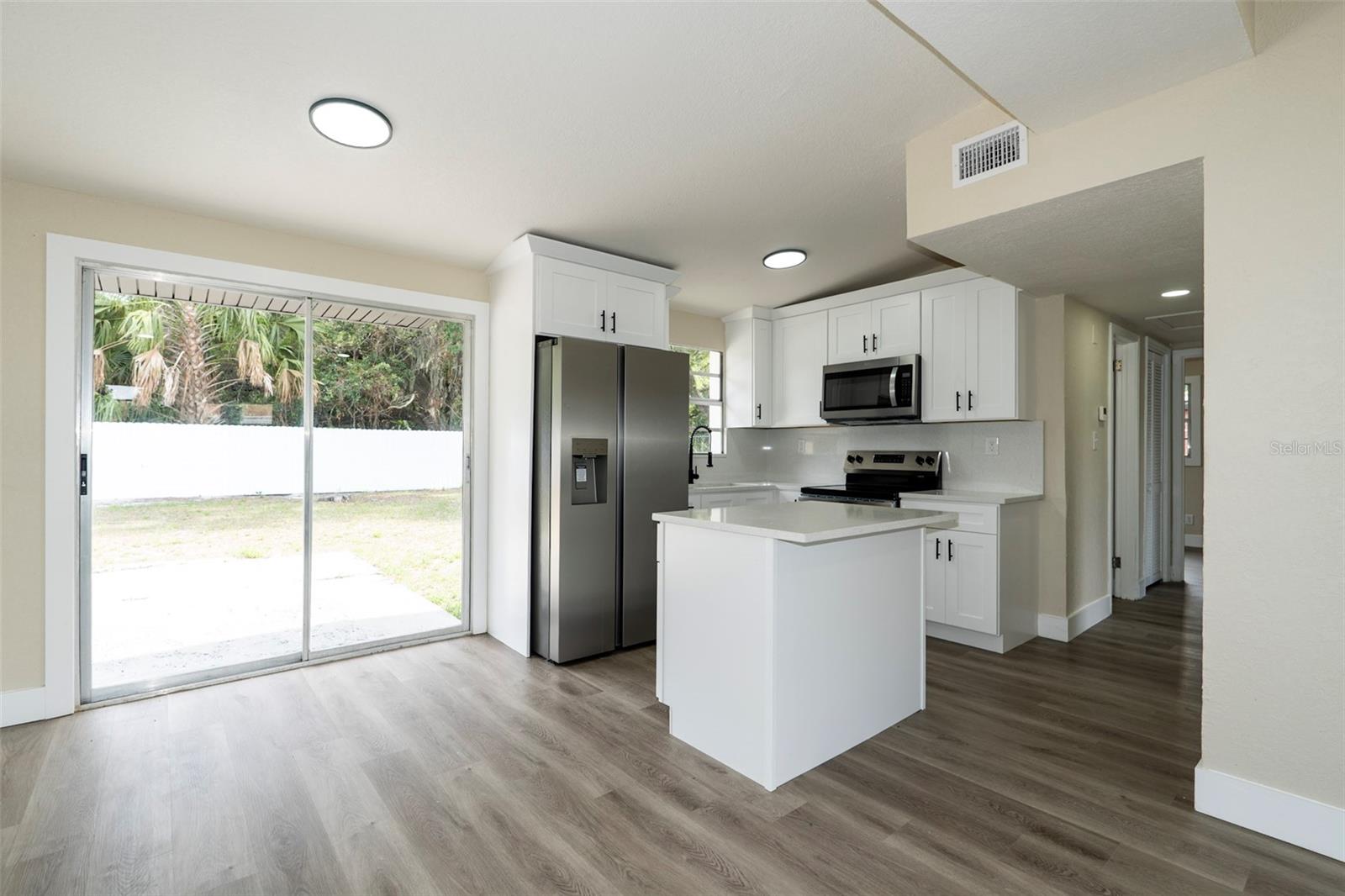 8325 ENDIVE AVE, TAMPA, FL, 33619