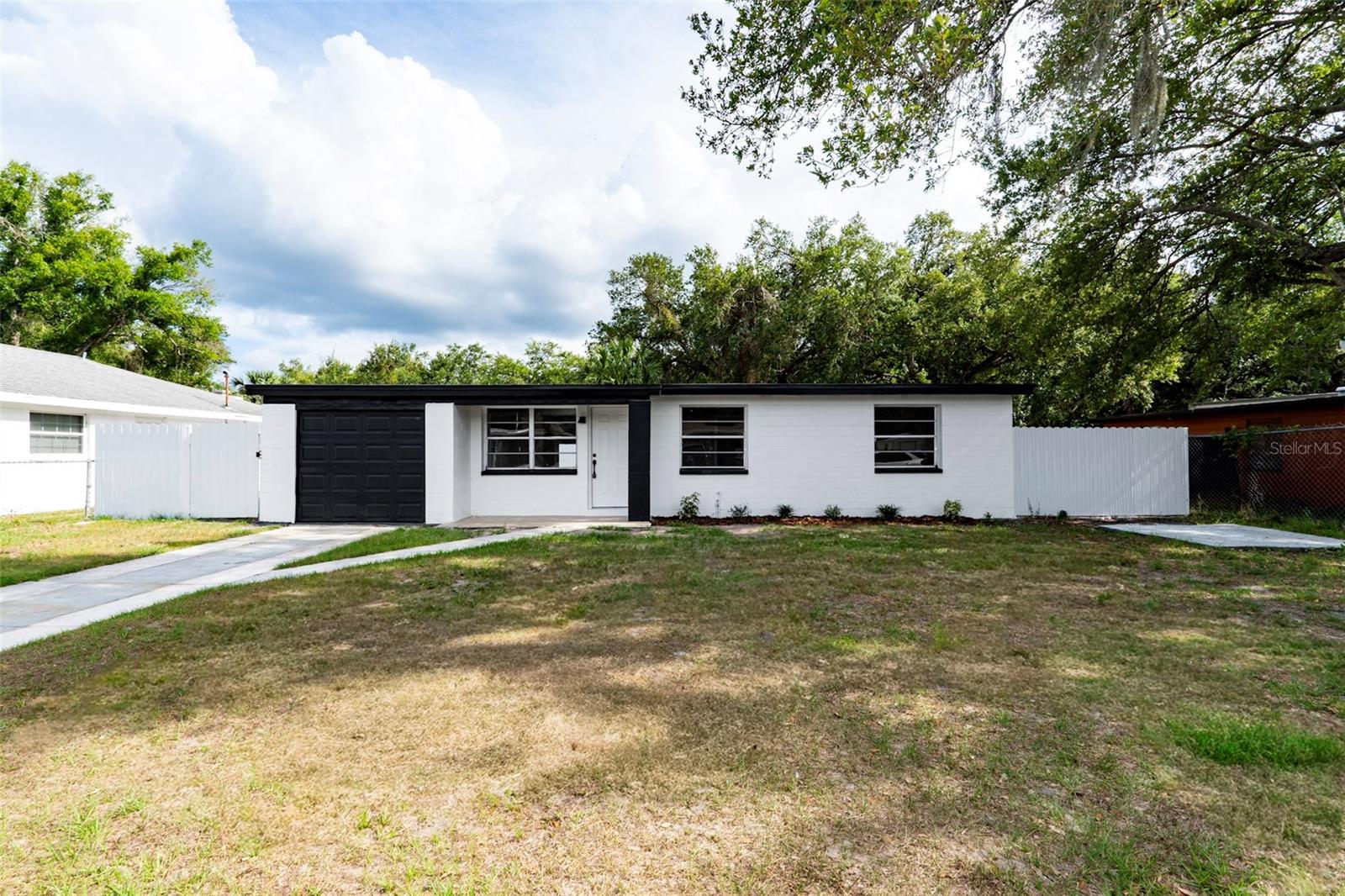 8325 ENDIVE AVE, TAMPA, FL, 33619