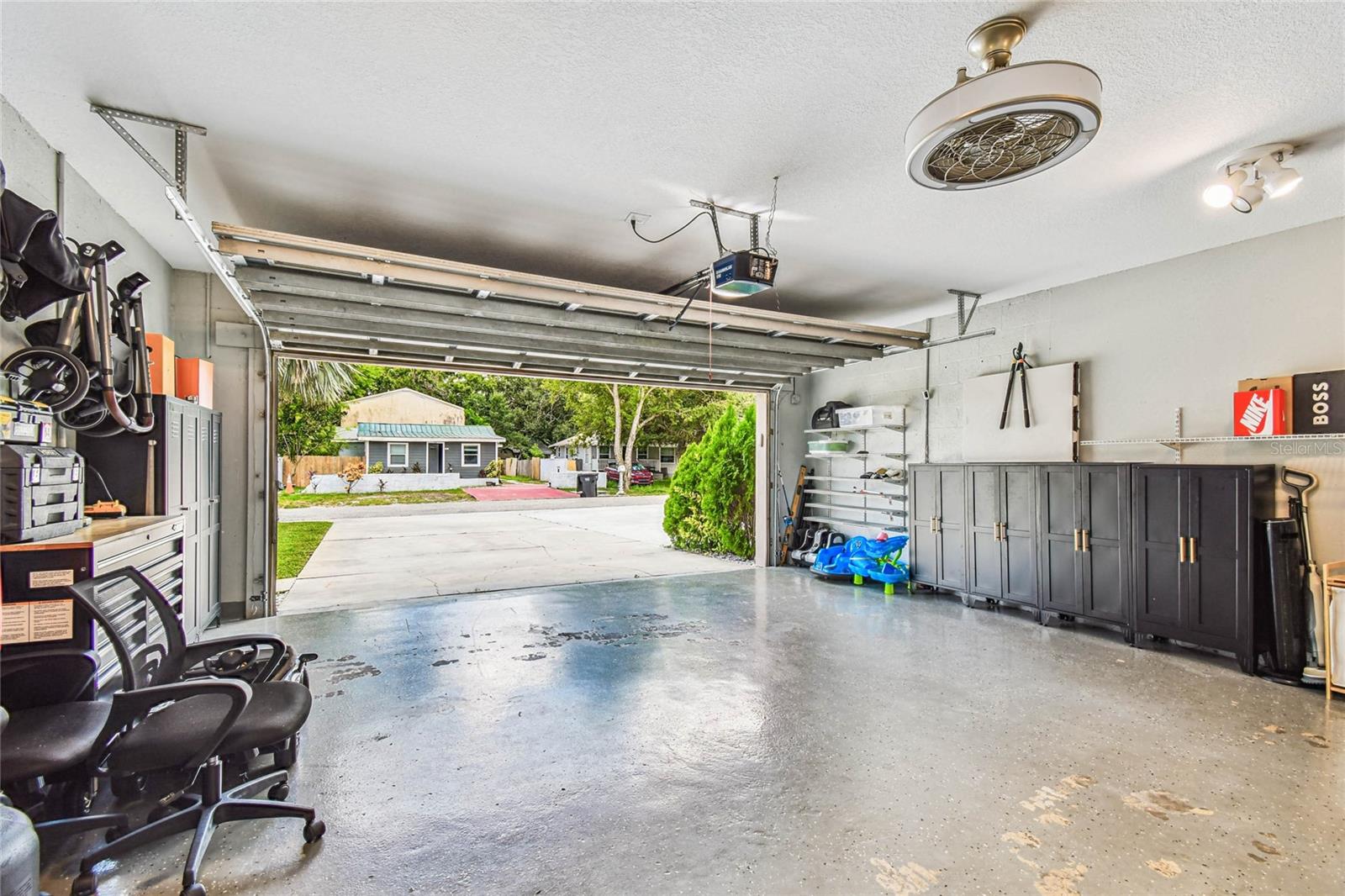 3225 71ST AVE N, ST PETERSBURG, FL, 33702