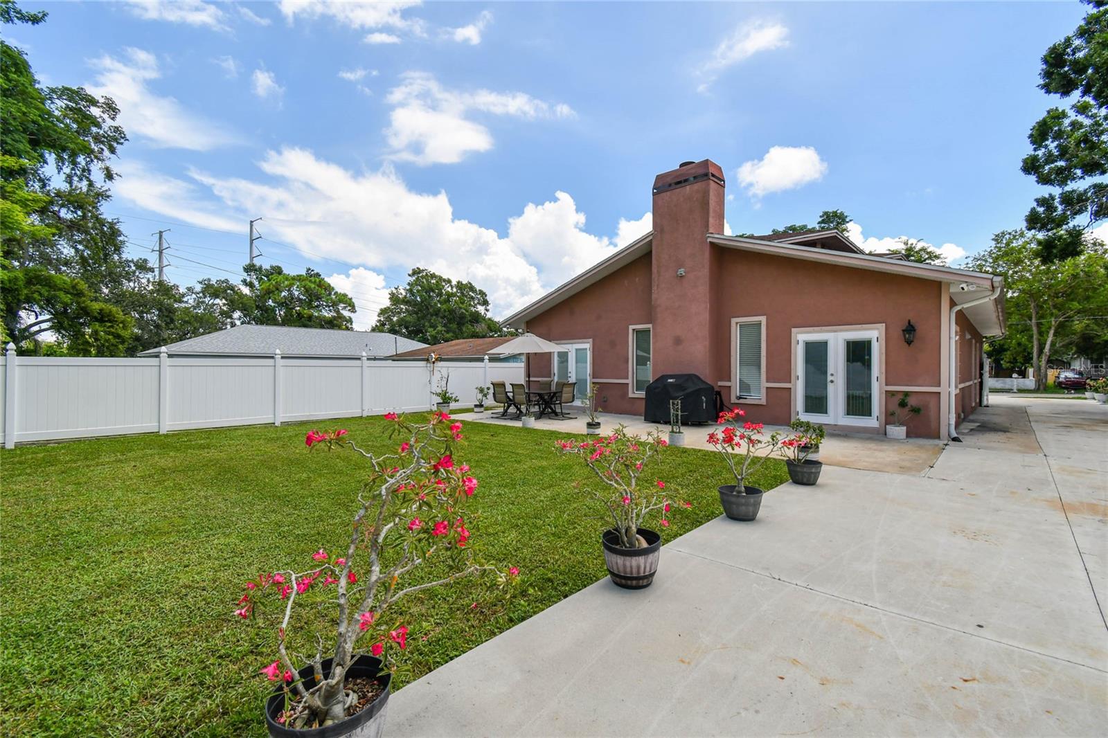 3225 71ST AVE N, ST PETERSBURG, FL, 33702