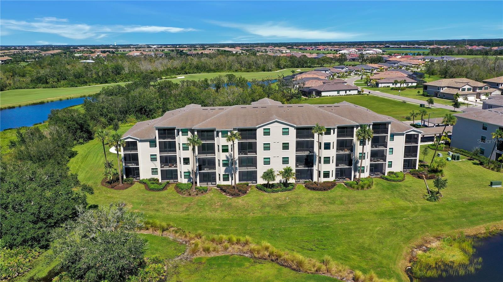 17510 GAWTHROP DR #203, LAKEWOOD RANCH, FL, 34211