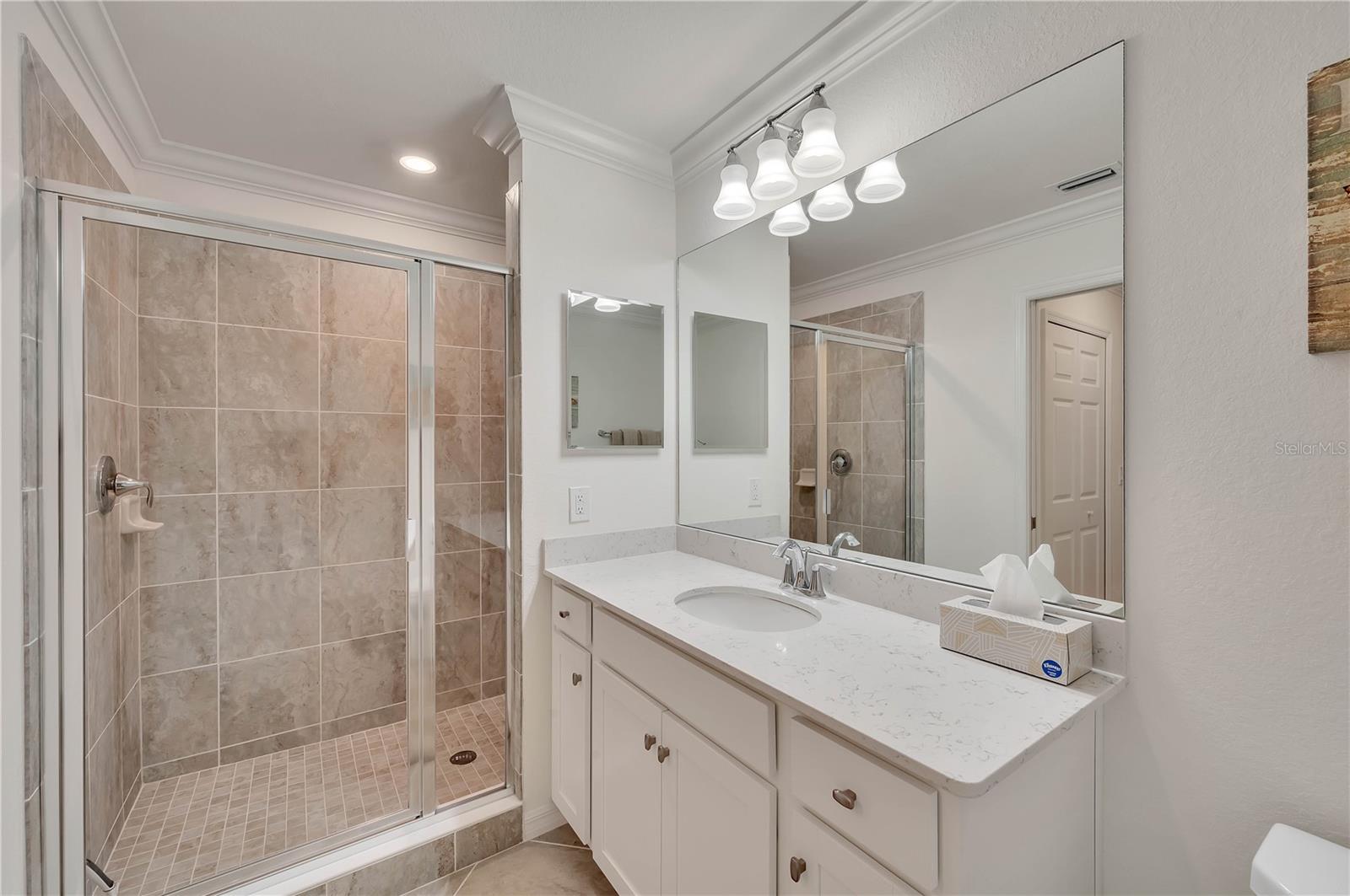 17510 GAWTHROP DR #203, LAKEWOOD RANCH, FL, 34211