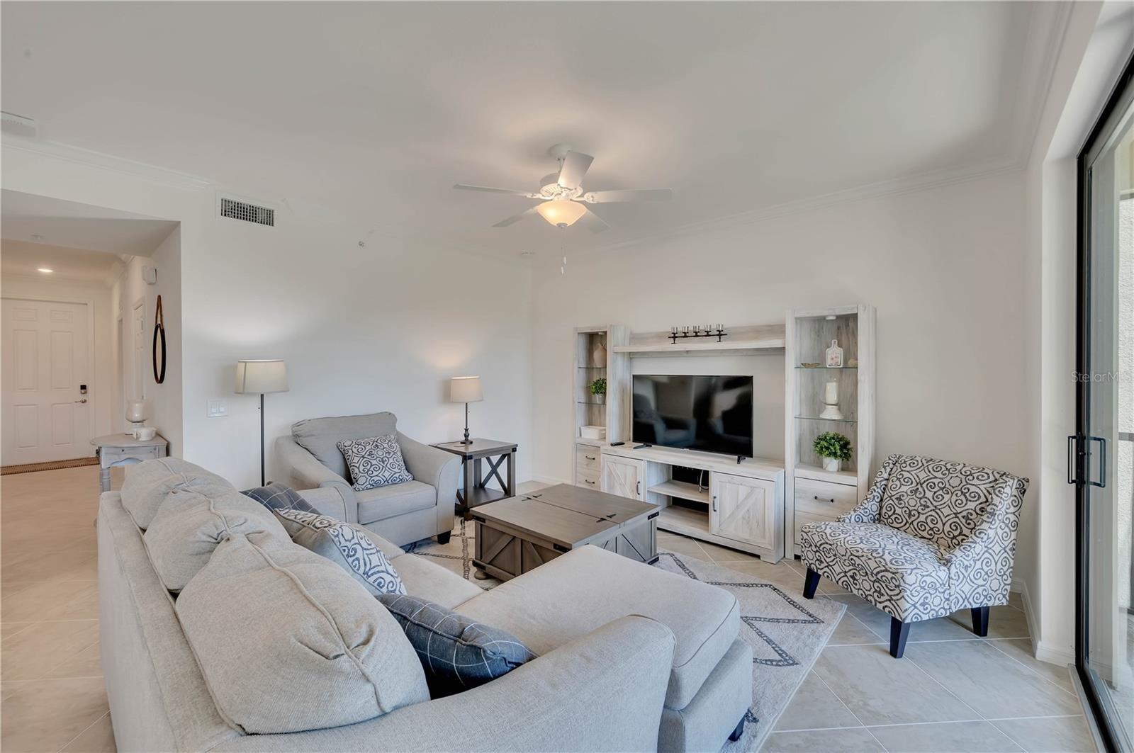 17510 GAWTHROP DR #203, LAKEWOOD RANCH, FL, 34211