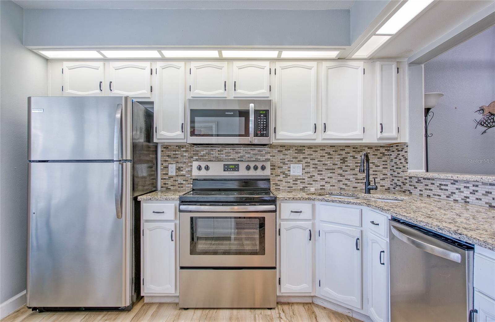 2478 BENTLEY DR, PALM HARBOR, FL, 34684