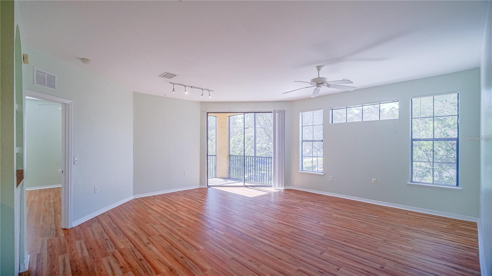 6157 METROWEST BLVD #207, ORLANDO, FL, 32835