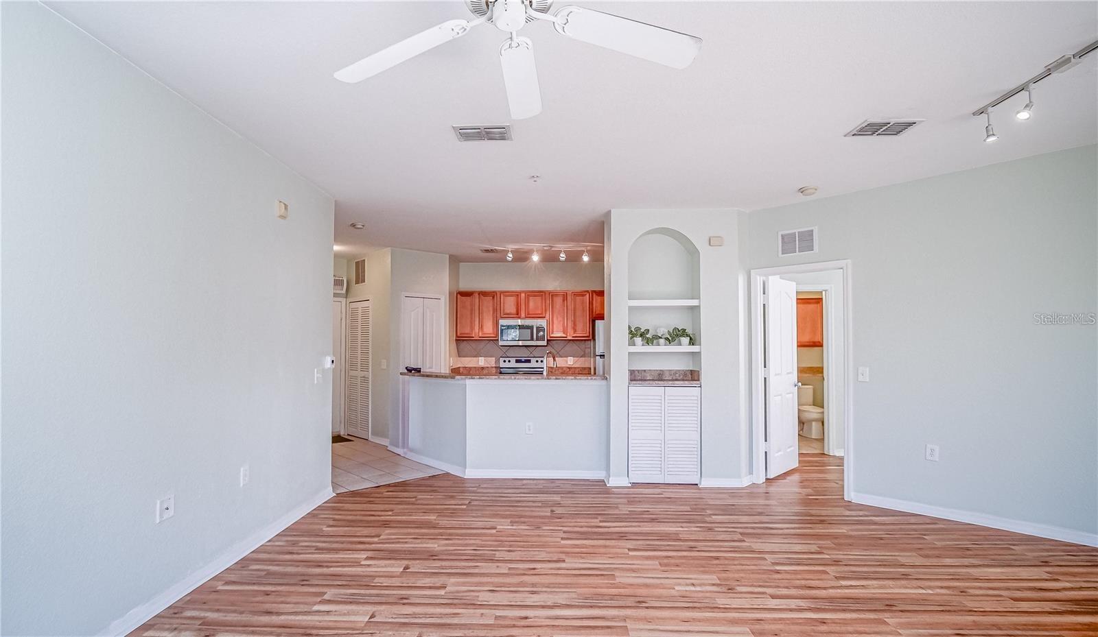 6157 METROWEST BLVD #207, ORLANDO, FL, 32835