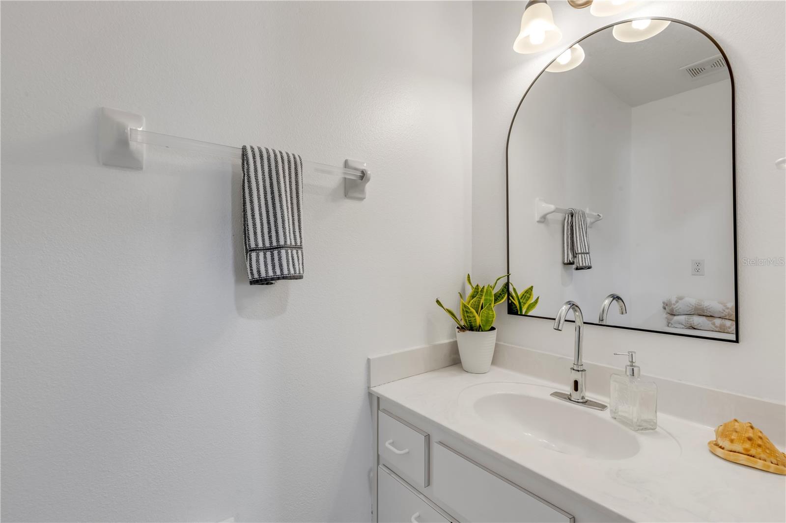 2236 DEERWOOD DR, NEW SMYRNA BEACH, FL, 32168
