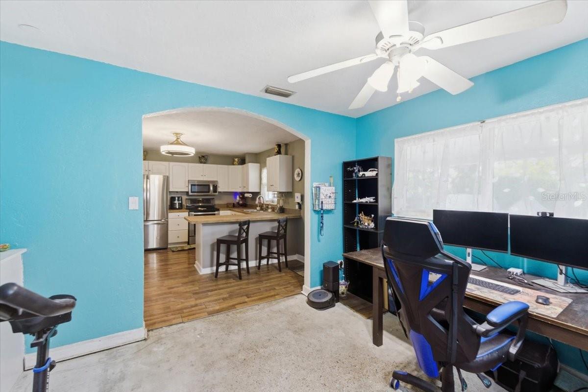 6031 71ST AVE N, PINELLAS PARK, FL, 33781