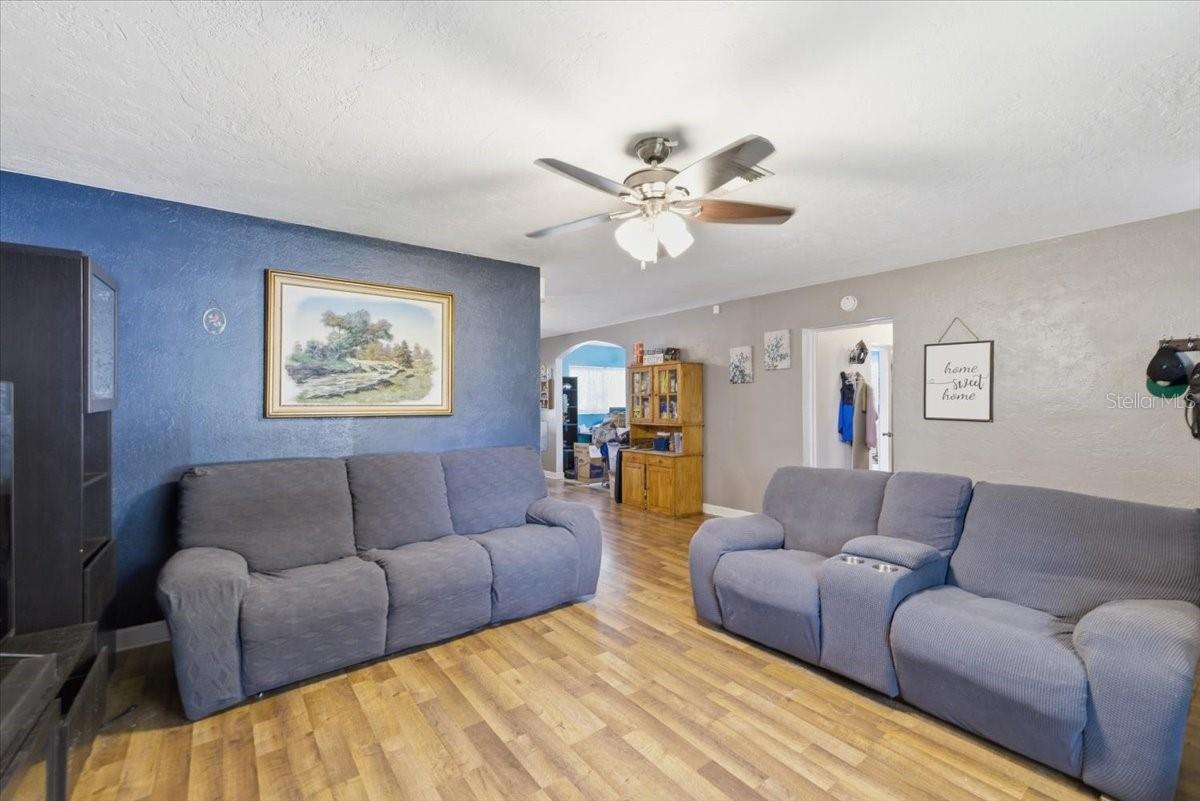6031 71ST AVE N, PINELLAS PARK, FL, 33781