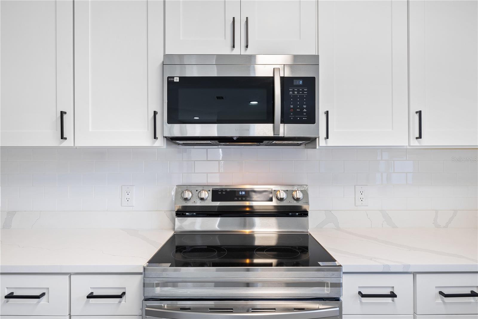 843 BOLIVAR ST, LADY LAKE, FL, 32159