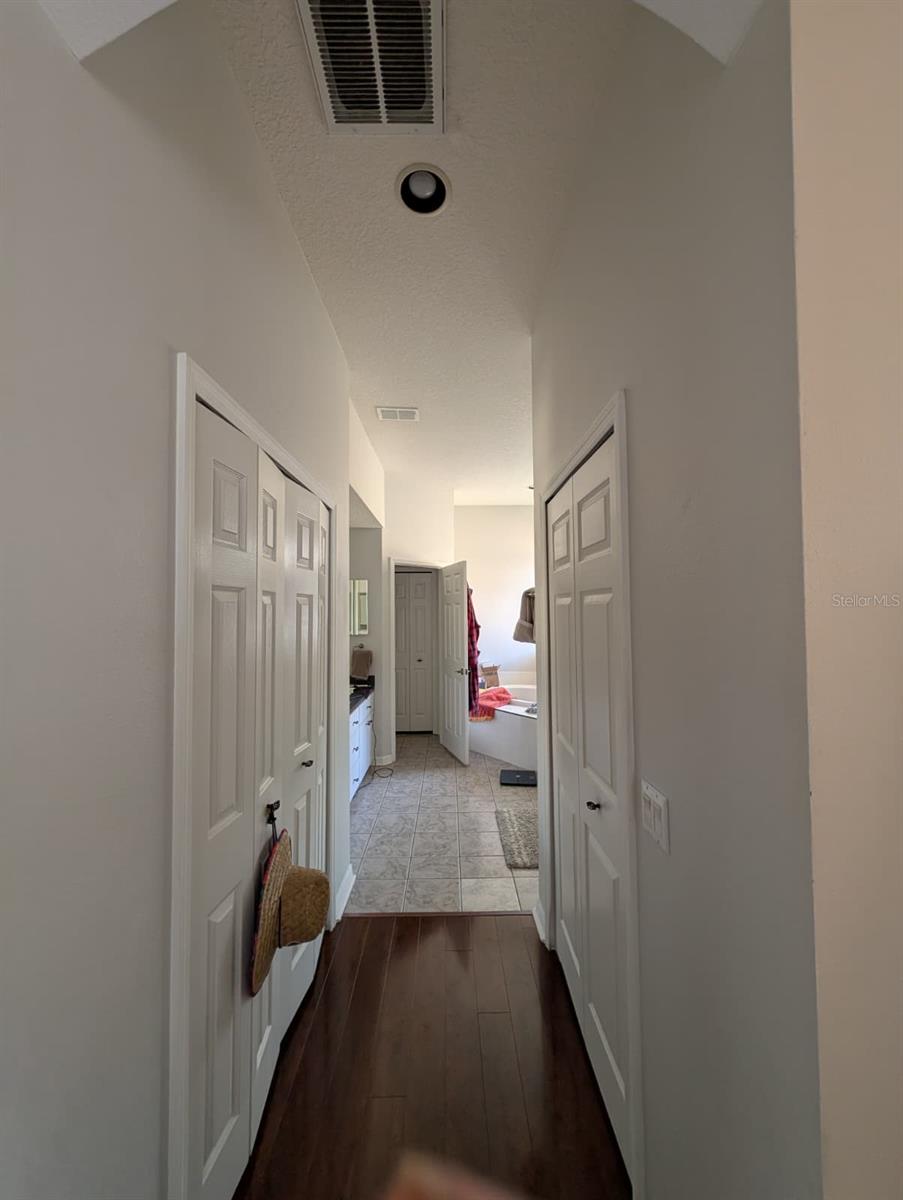 4512 RIVER OVERLOOK DR, VALRICO, FL, 33596