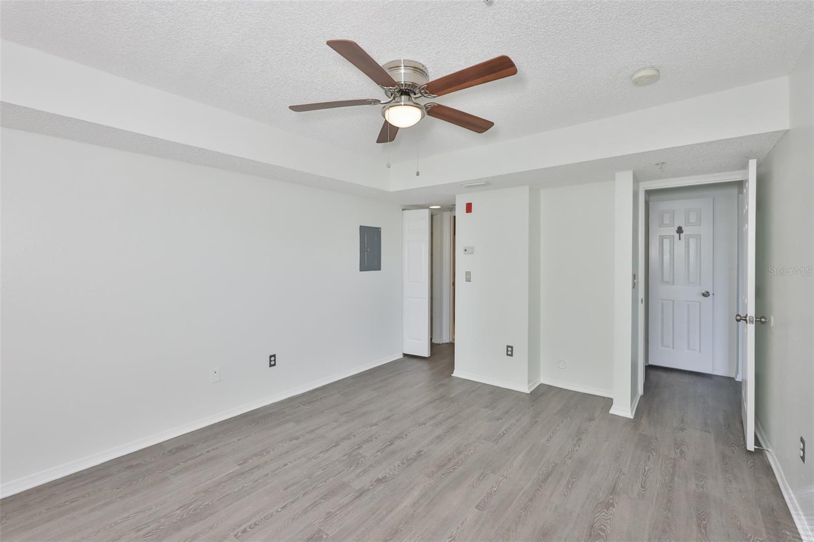 2400 FEATHER SOUND DR #1412, CLEARWATER, FL, 33762