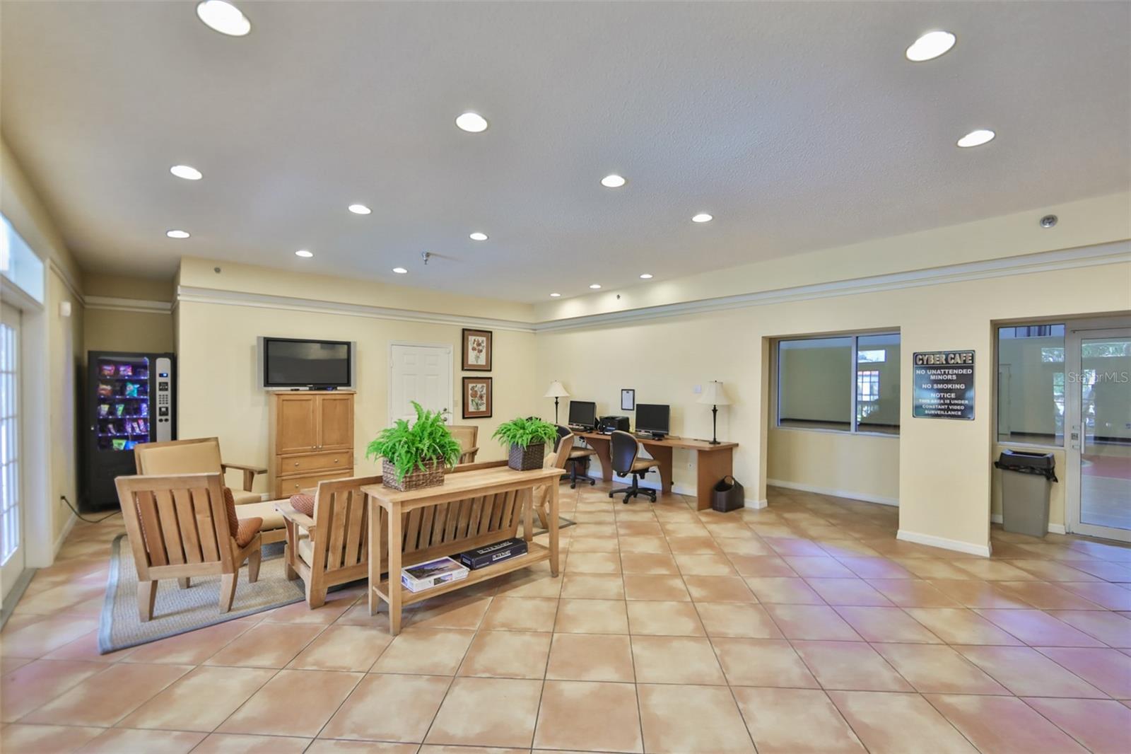 2400 FEATHER SOUND DR #1412, CLEARWATER, FL, 33762