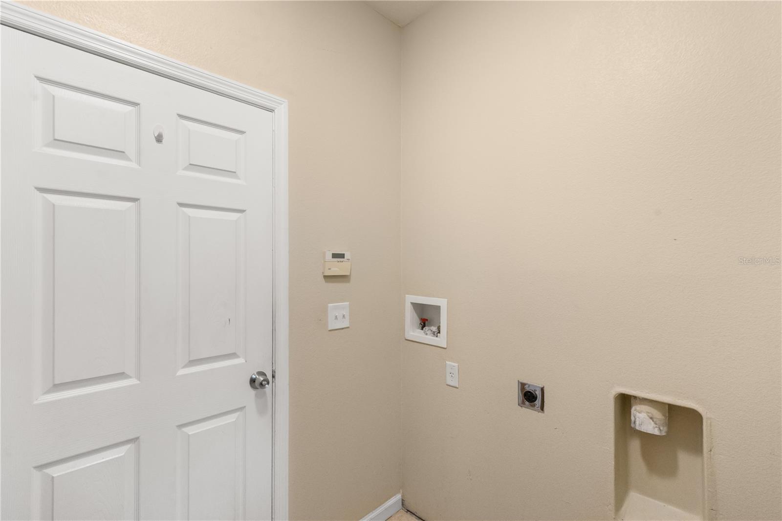 10306 STONE MOSS AVE, TAMPA, FL, 33647