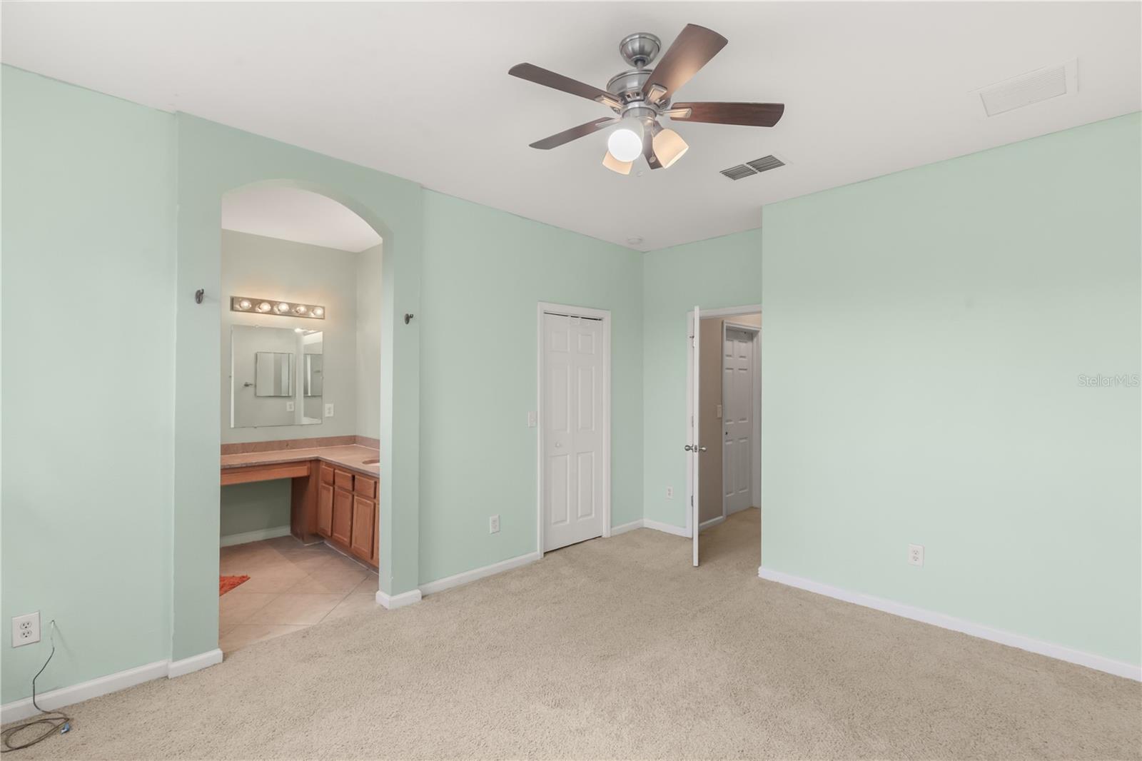 10306 STONE MOSS AVE, TAMPA, FL, 33647