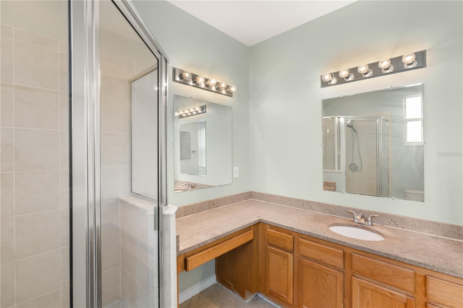 10306 STONE MOSS AVE, TAMPA, FL, 33647