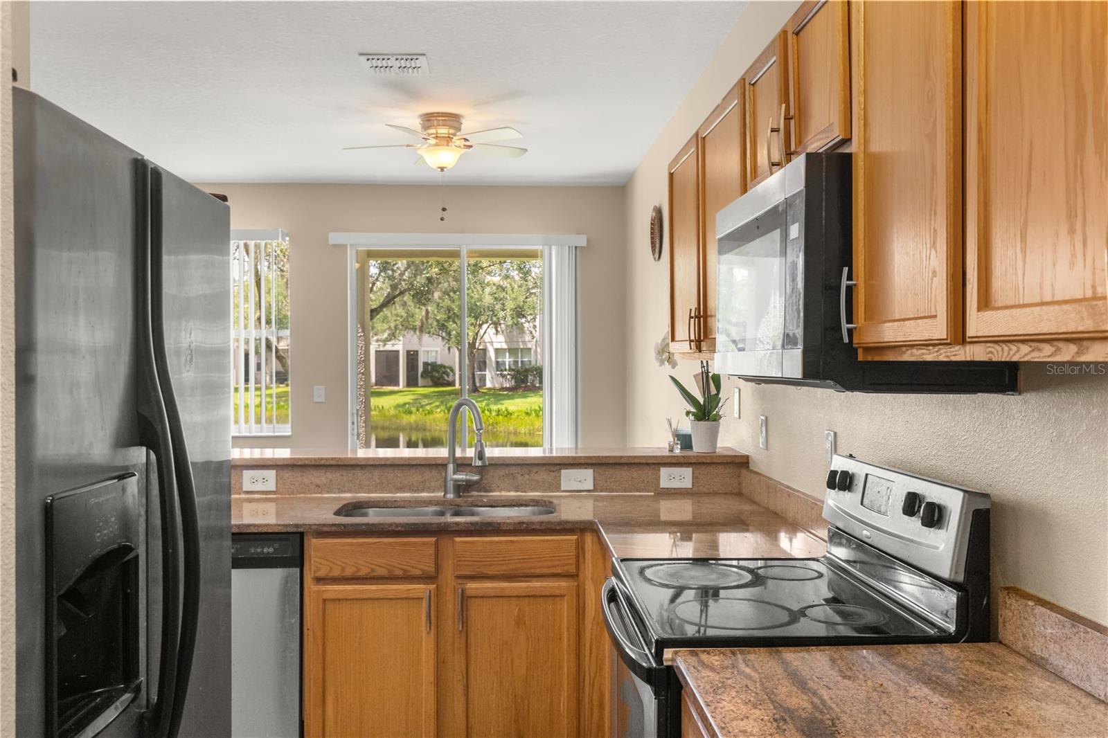 10306 STONE MOSS AVE, TAMPA, FL, 33647