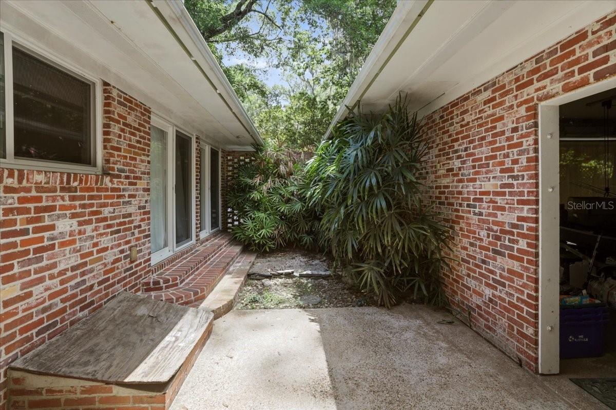 1915 NW 16TH AVE, GAINESVILLE, FL, 32605