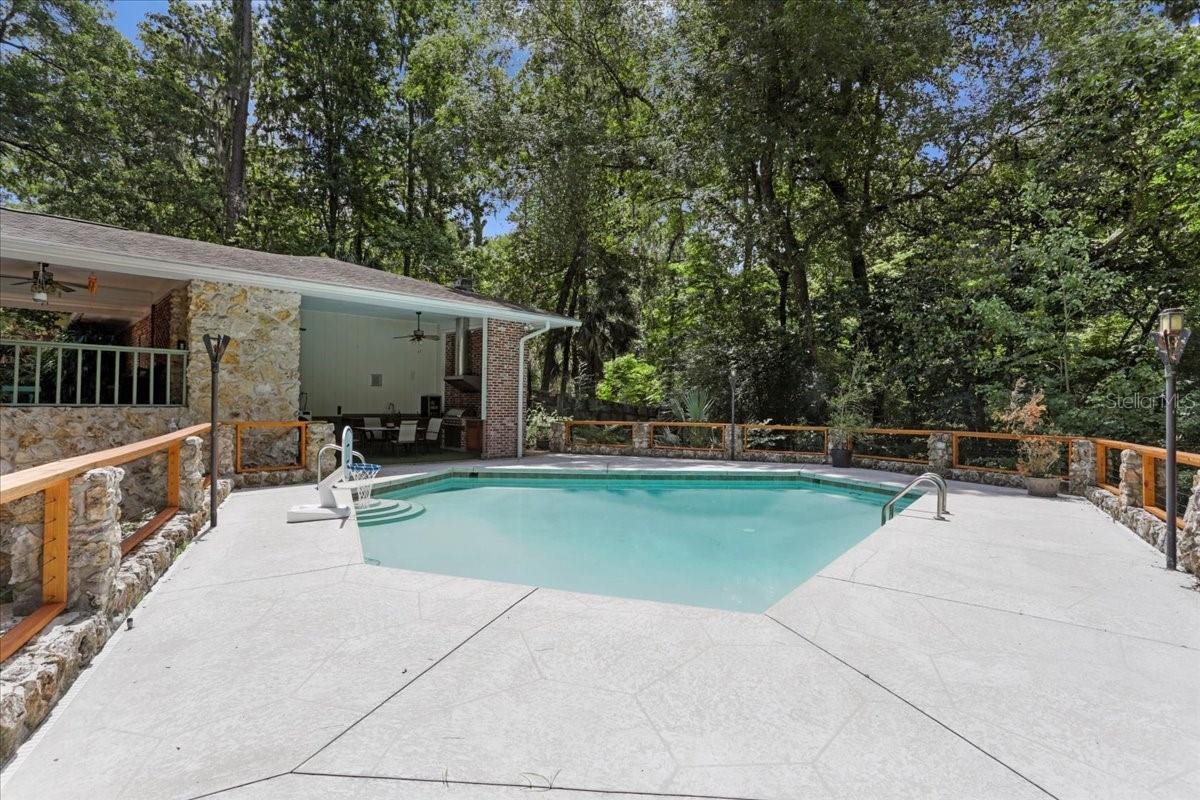 1915 NW 16TH AVE, GAINESVILLE, FL, 32605
