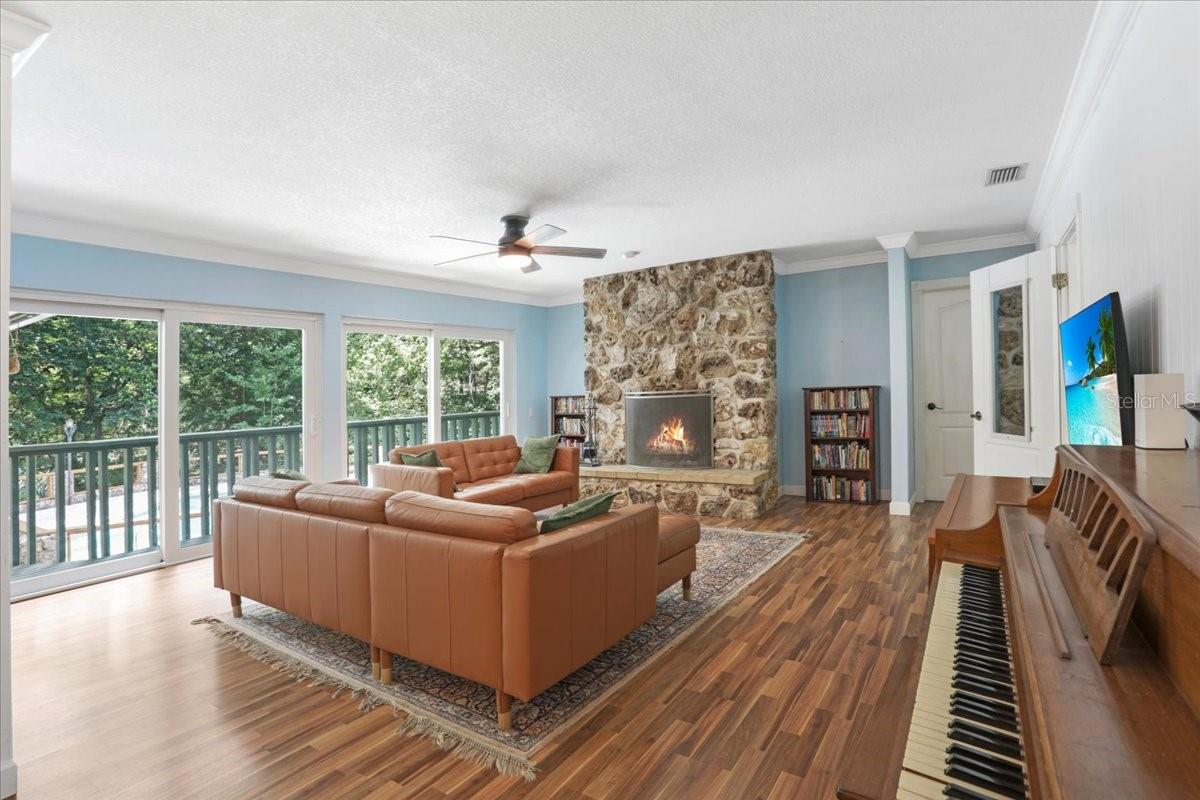 1915 NW 16TH AVE, GAINESVILLE, FL, 32605